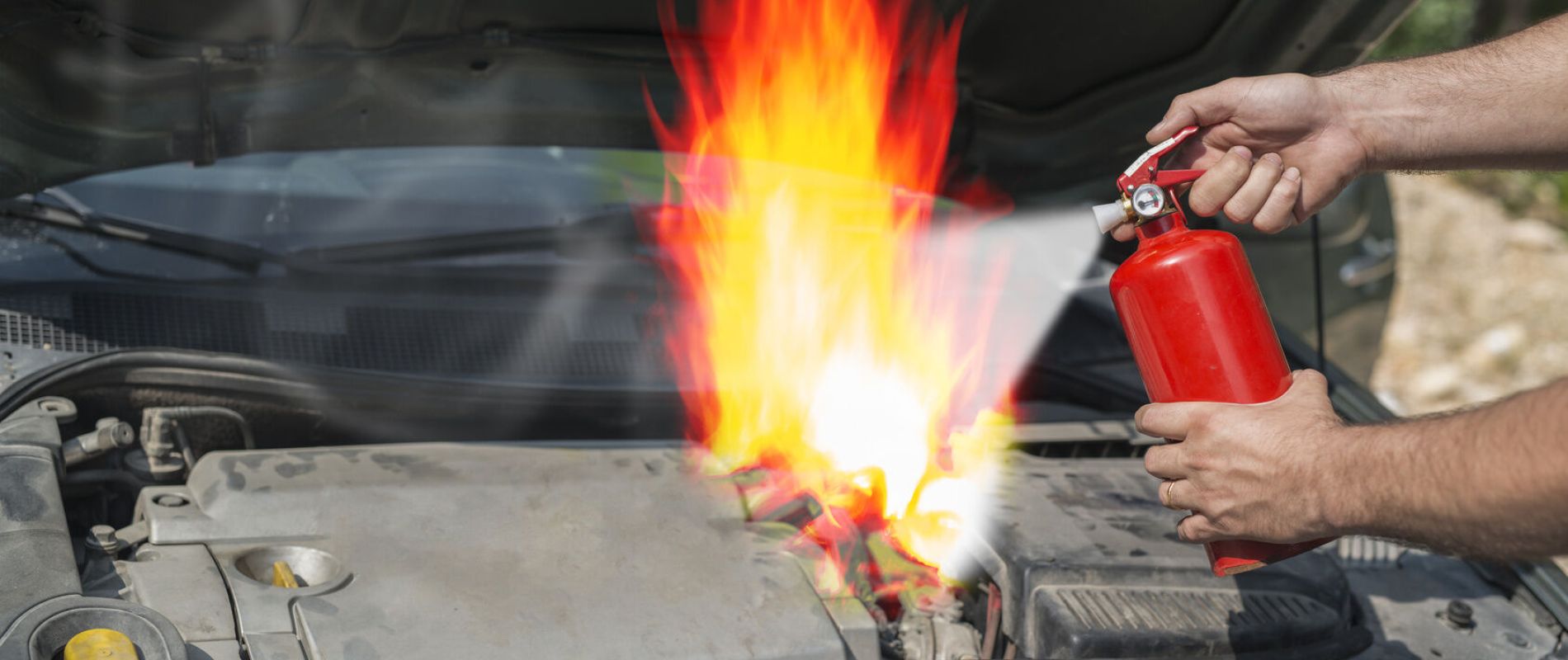 Feuerlöscher im Auto